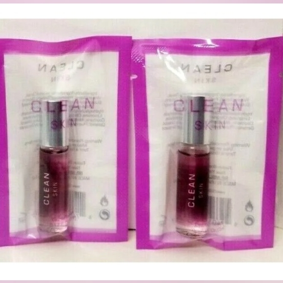 2 PK CLEAN SKIN EAU DE TOILETTE MINI ROLLERBALL 0.17 oz SEALED PACKET - Picture 3 of 4
